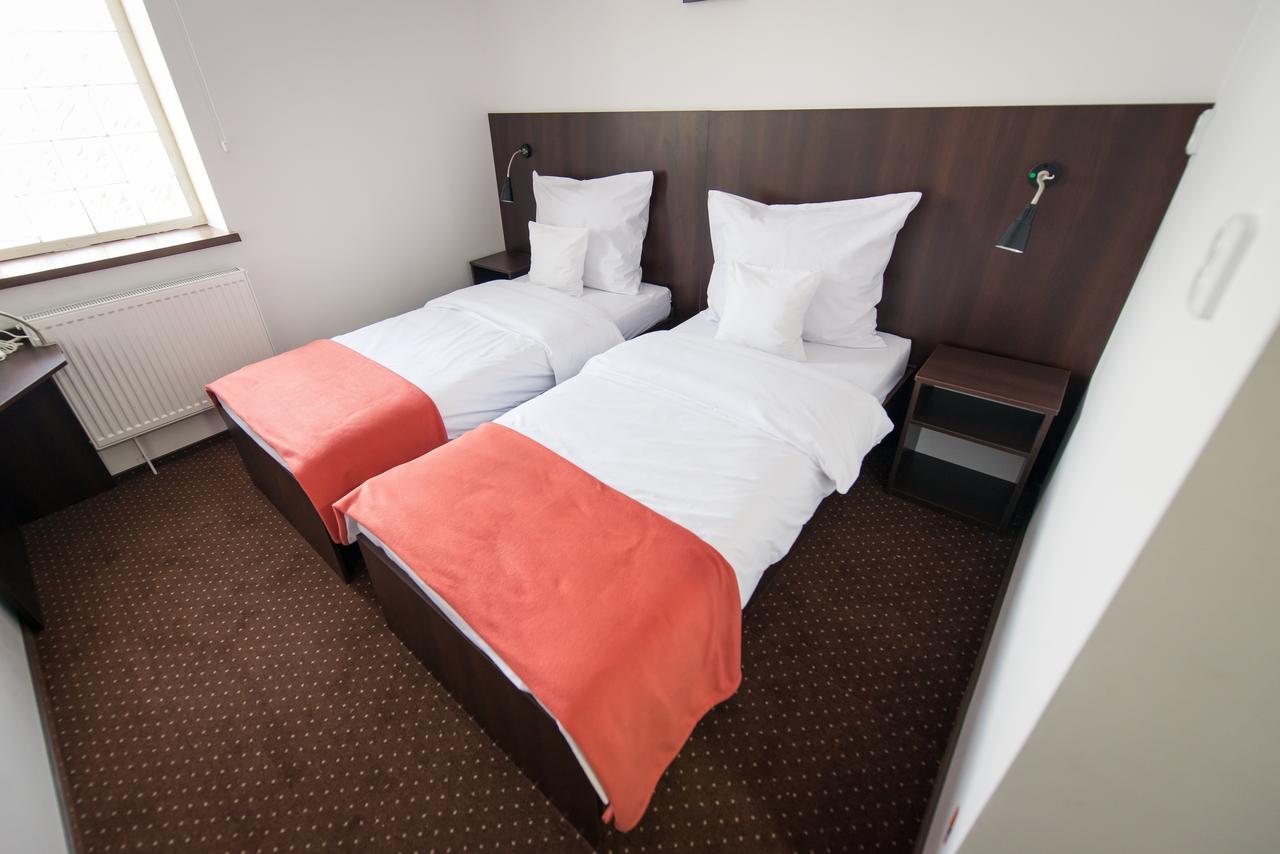 טצ'ב First Hotel מראה חיצוני תמונה