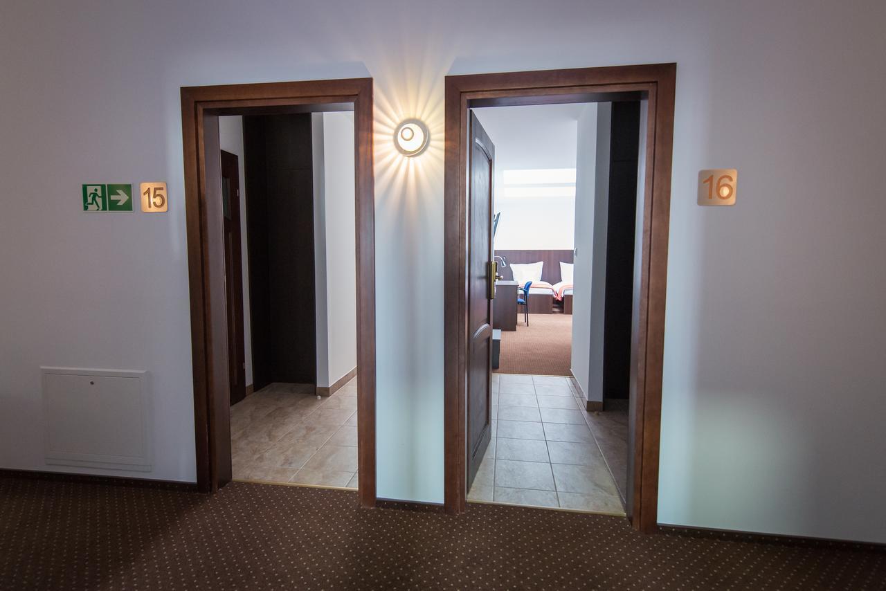 טצ'ב First Hotel מראה חיצוני תמונה
