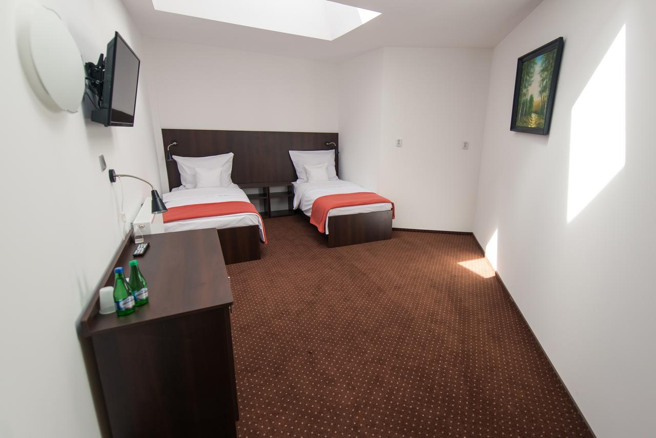טצ'ב First Hotel מראה חיצוני תמונה