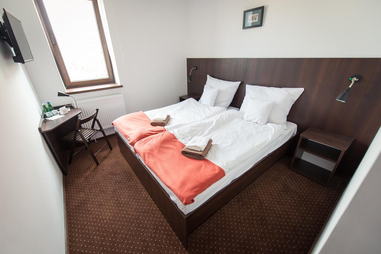 טצ'ב First Hotel מראה חיצוני תמונה