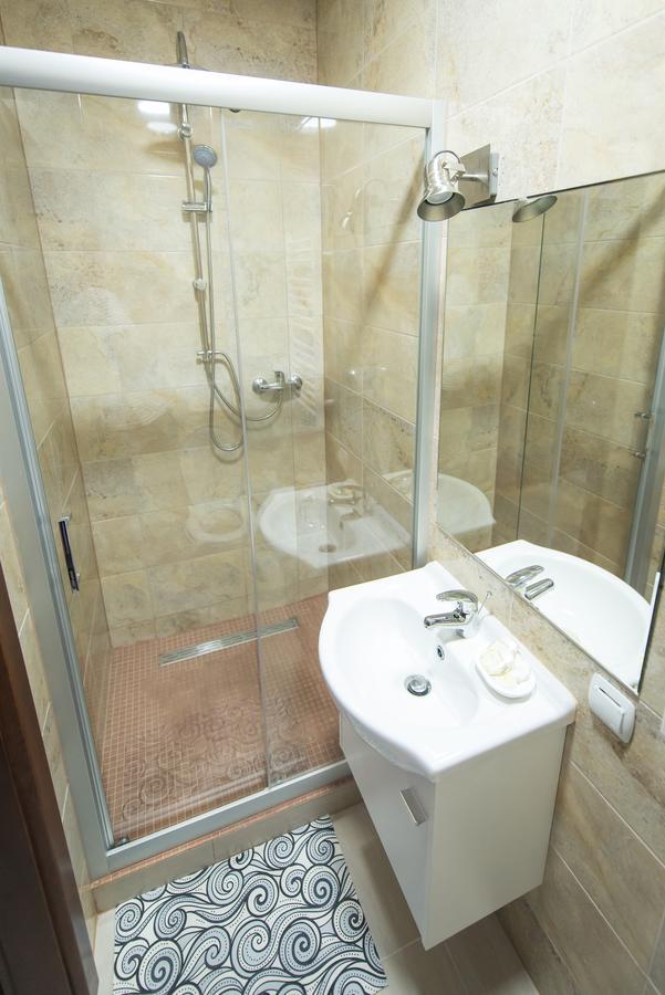 טצ'ב First Hotel מראה חיצוני תמונה